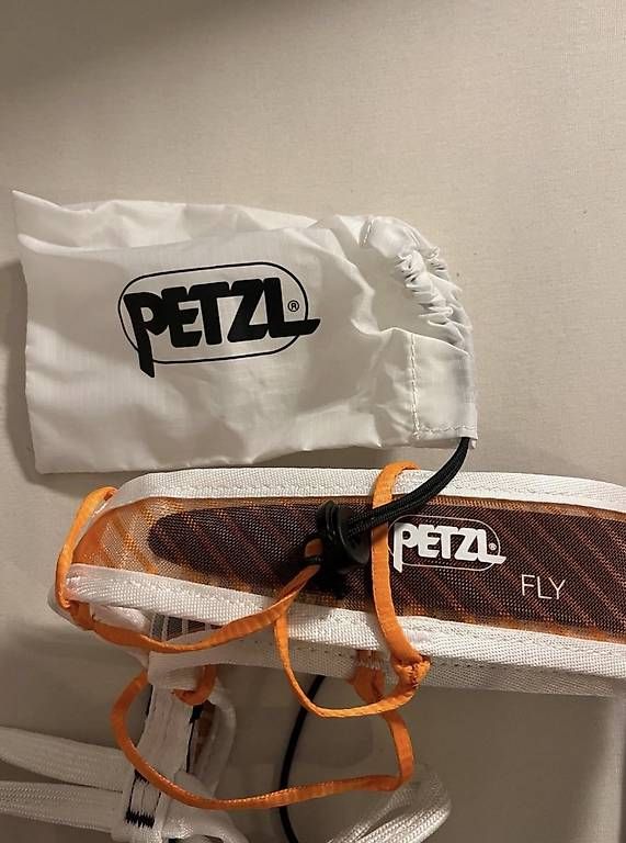 Petzl Attrezzatura da arrampicata: Petzl Fly Klettergurt – Nuovo e nell'imballaggio originale da Untersiggenthal venduto da sab_g27h 2