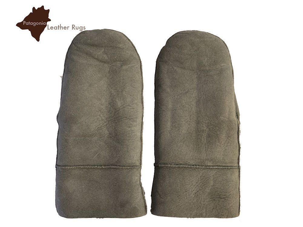 Guanti & manicotti: Handschuhe-Fäustlinge Lammfell grey – Nuovo e nell'imballaggio originale da Arbedo venduto da patagonialeatherrugs 2
