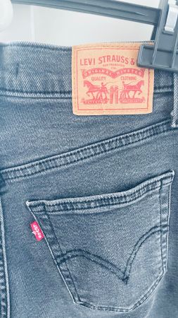 Levi's Mom Jeans, High Waist, Grösse 27, Top Zustand!