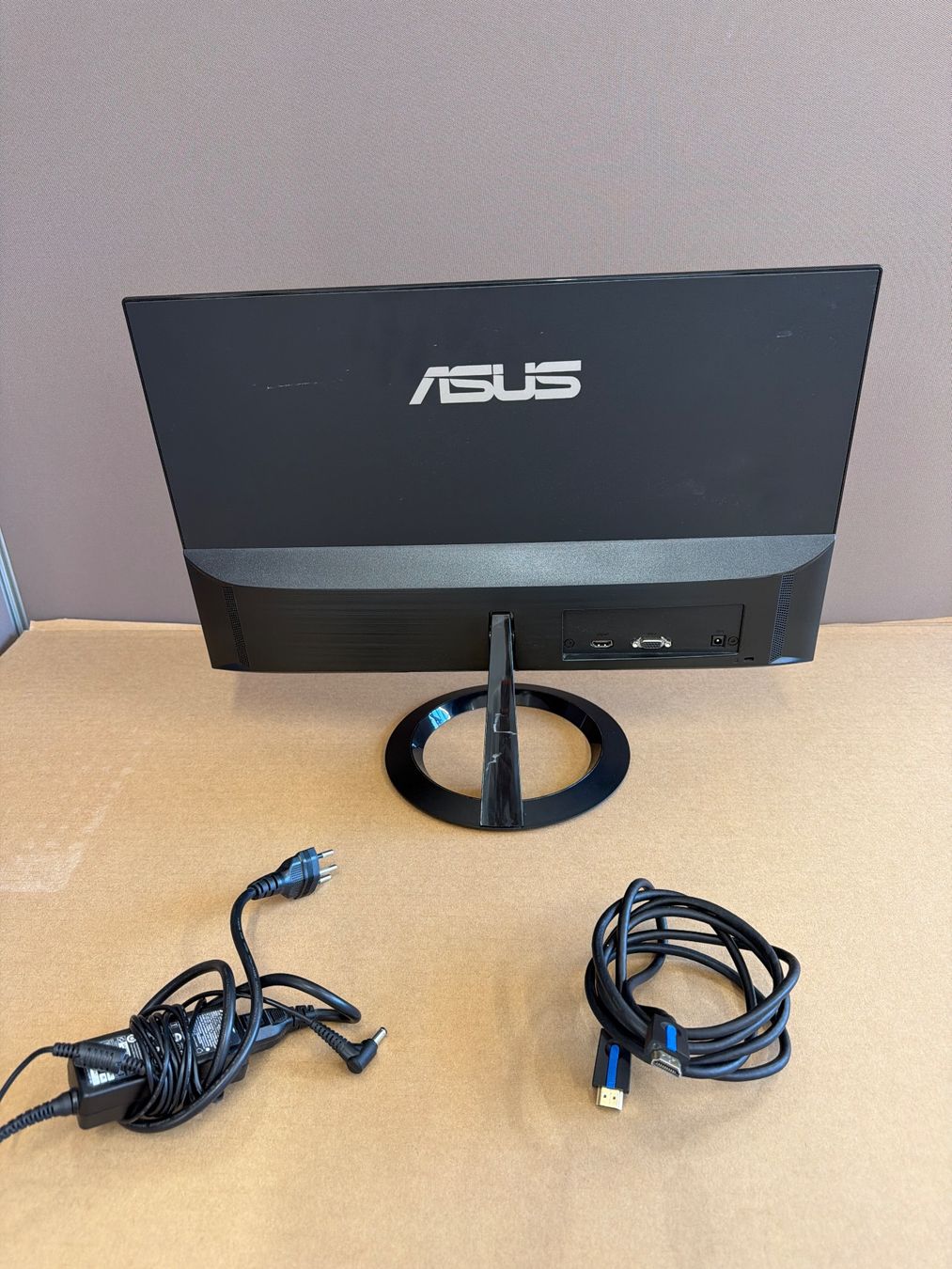 Asus Monitor: ASUS VZ229HE 21.5" Monitor – Usato da Dietlikon venduto da ComdatAG 4