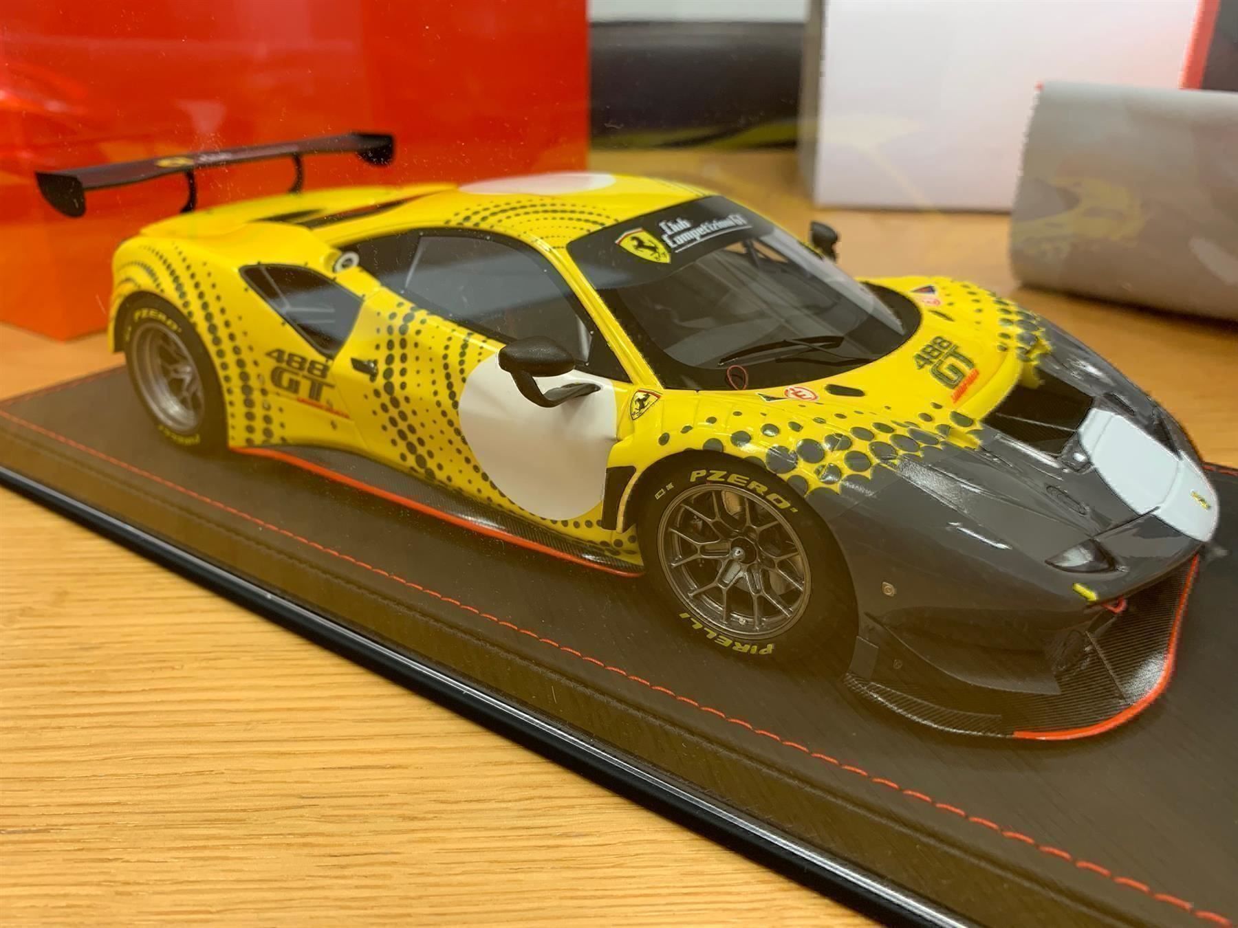 Modellautos: Ferrari 488 GT Modificata 1/18  BBR gelb – Neu und originalverpackt aus Stein AR von Krabbe2 3