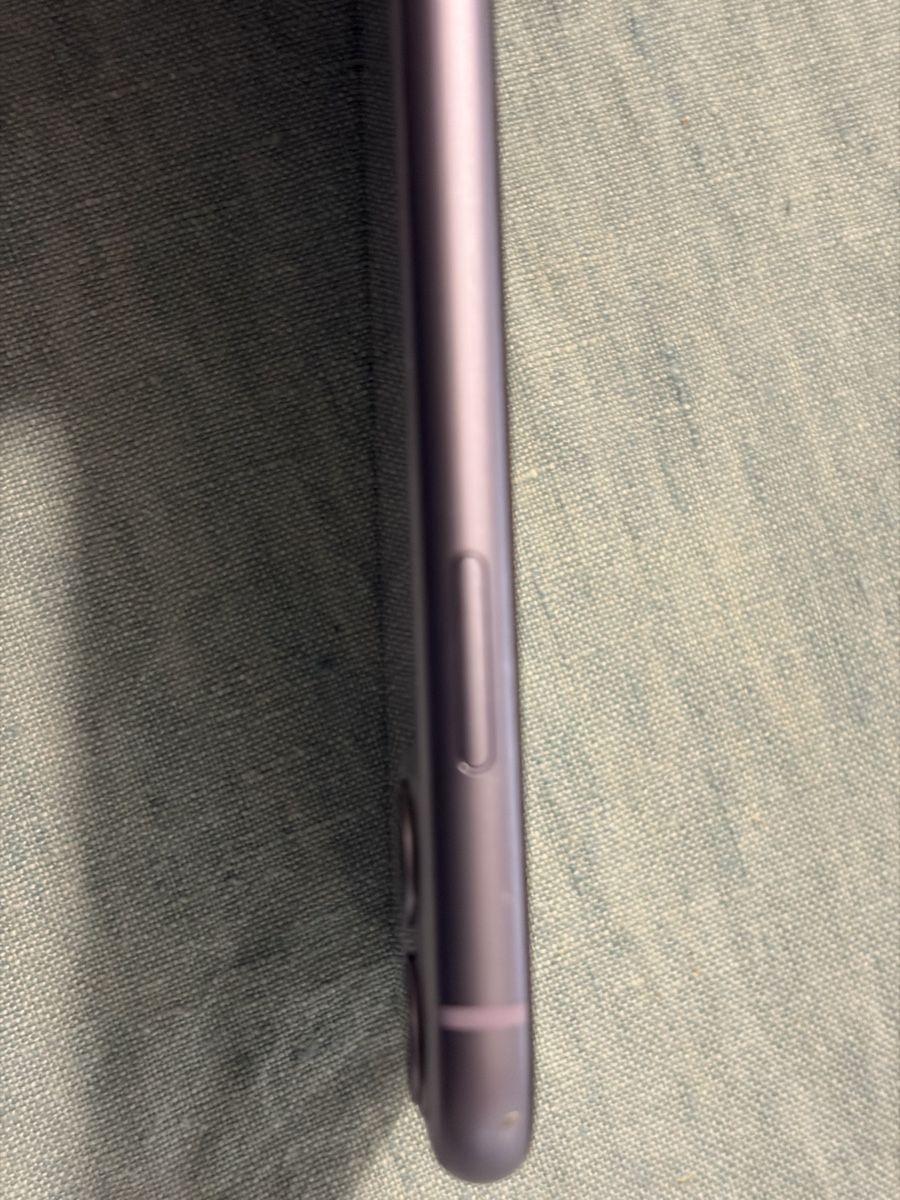 Apple Handys / Smartphones: Apple iPhone 11, 64 GB, 85 % Batterie – sehr guter Zustand – Gebraucht aus Zollikon von Ostendo 7