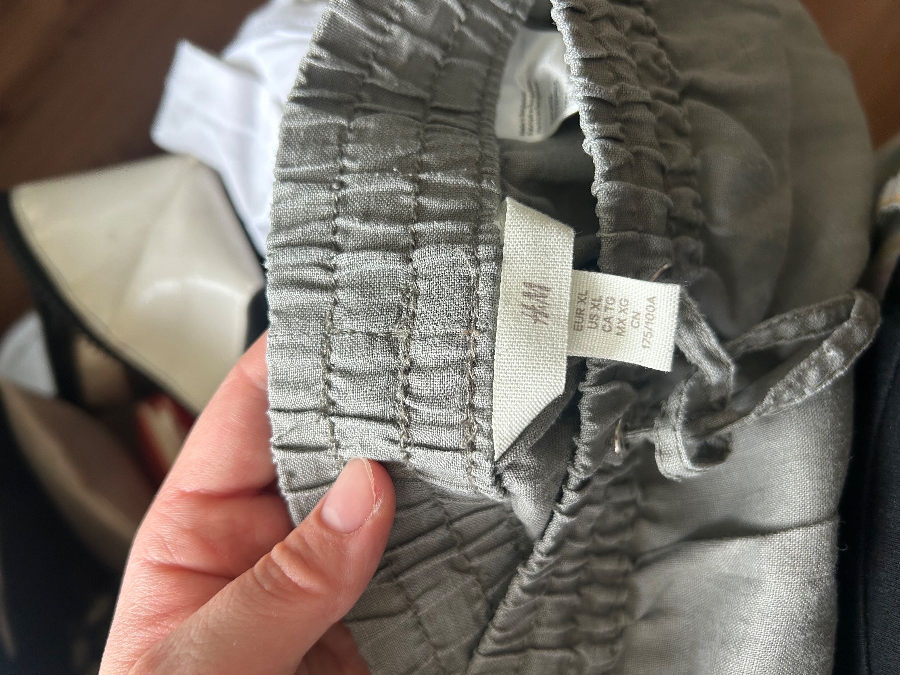H&M Pantaloni: Graue Leinenhose Grösse XL – Usato da Therwil venduto da erm_dg6q 2