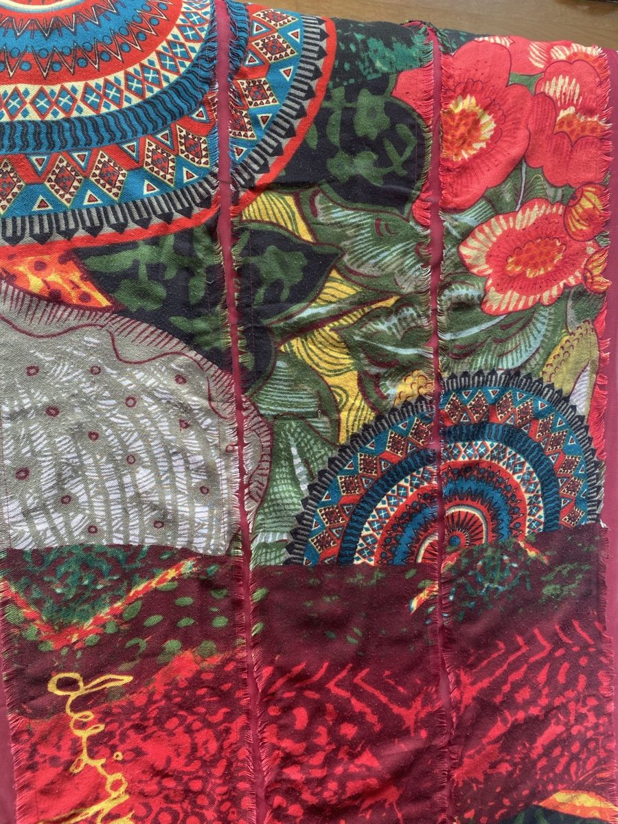 Desigual Foulard & Sciarpe: Desigual Schal 72x 170 – Usato da Wetzikon ZH venduto da Louisiana-Girl 5