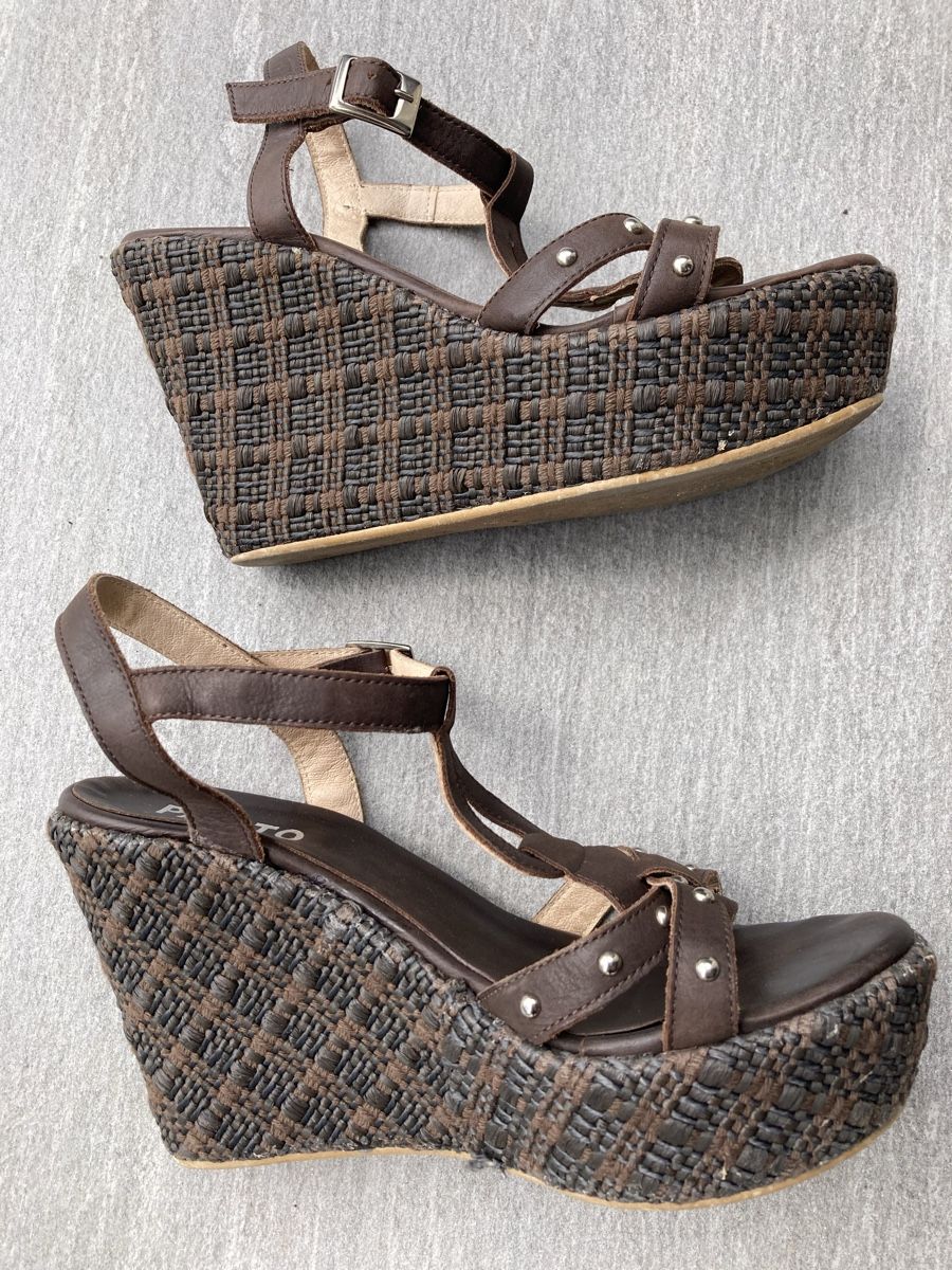 Scarpe da donna: PASITO / HIGH HEEL KEILSANDALETTE – Usato da Nidfurn venduto da cejeisda