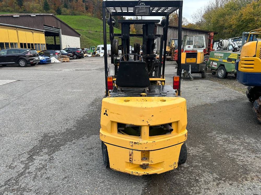 stapler mitsubishi benziner triplex 4,3m h,k 1500 kg (Gebraucht) in ...