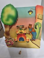 Lampe Murale vintage, en bois, pour enfant de style rétro.