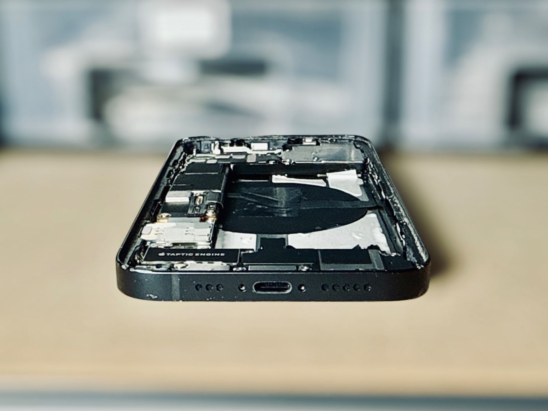 Apple Telefoni cellulari / Smartphones: châssis noir iPhone 12 pour pièces détachées – Usato da Morges venduto da DA-repa 2