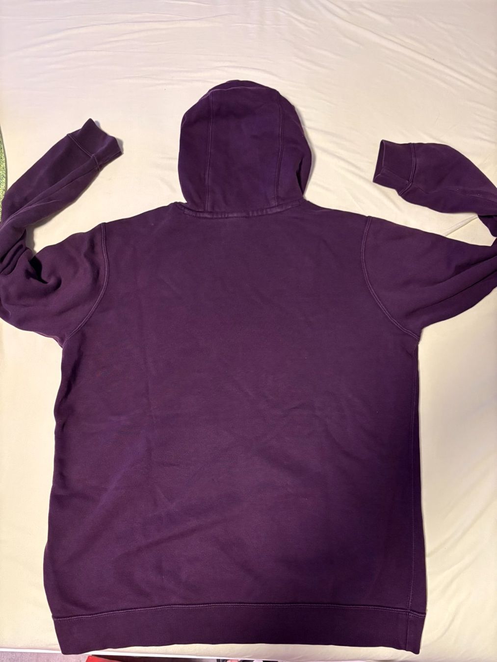 Nike Pulls & Sweat-shirts: Nike Pullover violett/lila – D'occasion à Mumpf par galliforever 1