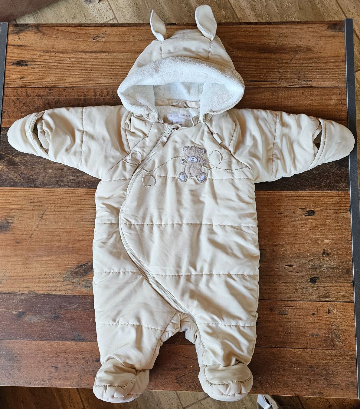 H&M Ensembles: Schneeanzug Gr. 62 – D'occasion à Engi par kat_7zfx