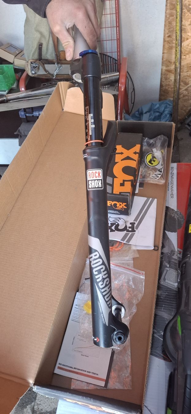 Rockshox Pièces détachées: Fahrrad Gabel und Dämpfer – D'occasion à Andwil SG par jprs1980 2