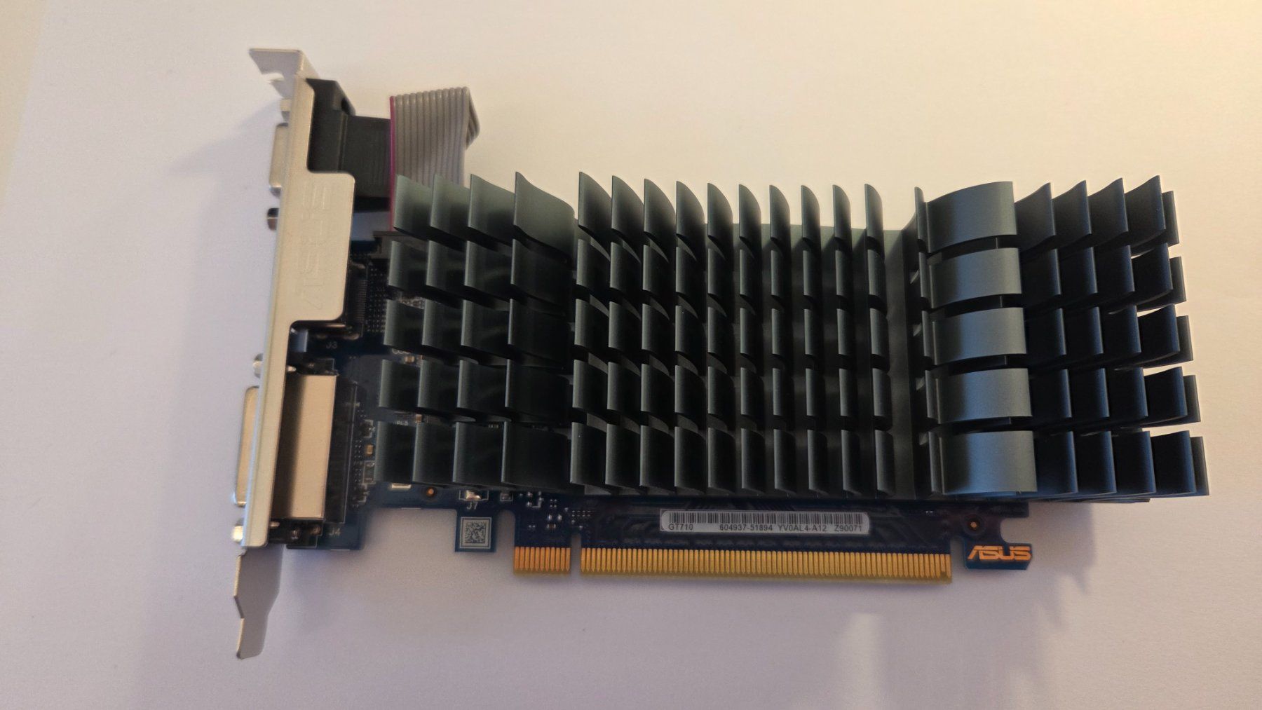 Nvidia Schede grafiche: ASUS GeForce GT 710 – Nuovo (secondo la descrizione) da Hünenberg See venduto da Seattle96