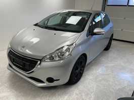 Peugeot 208 1.4 HDI Automat, MFK 09.06.2026, frisch Service