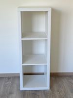 IKEA KALLAX Regal – 3 Fächer, neuwertiger Zustand