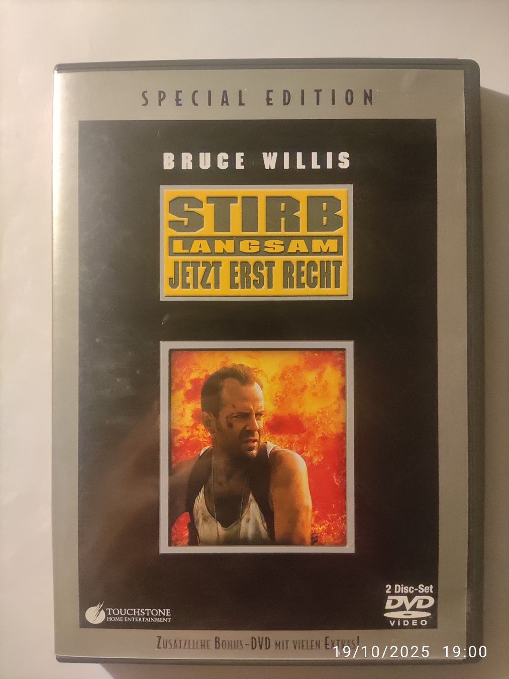 Tutti i DVDs: Stirb langsam Jetzt erst recht 2 Disc-Set – Usato da Basel venduto da Alacant