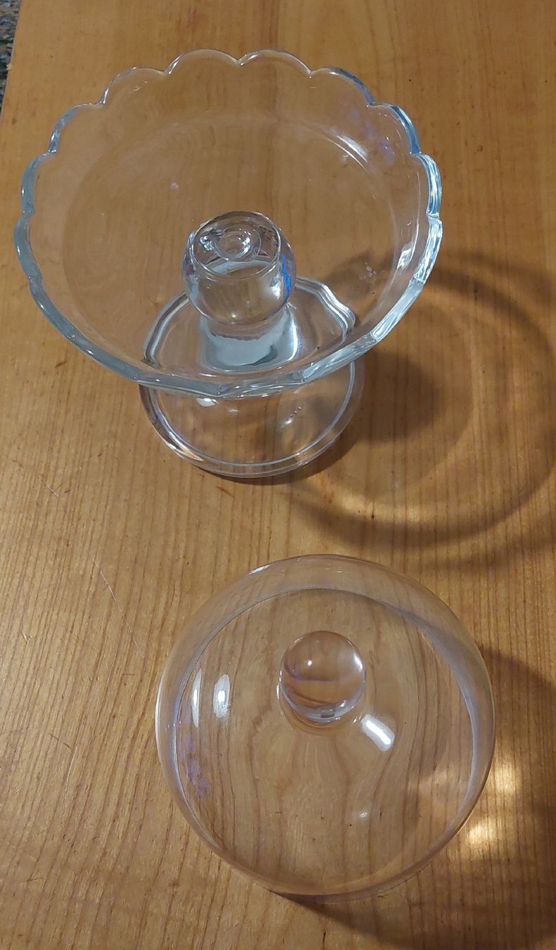 Bicchieri: Glasetagere mit Glocke – Nuovo (secondo la descrizione) da Zizers venduto da Pinot55 2