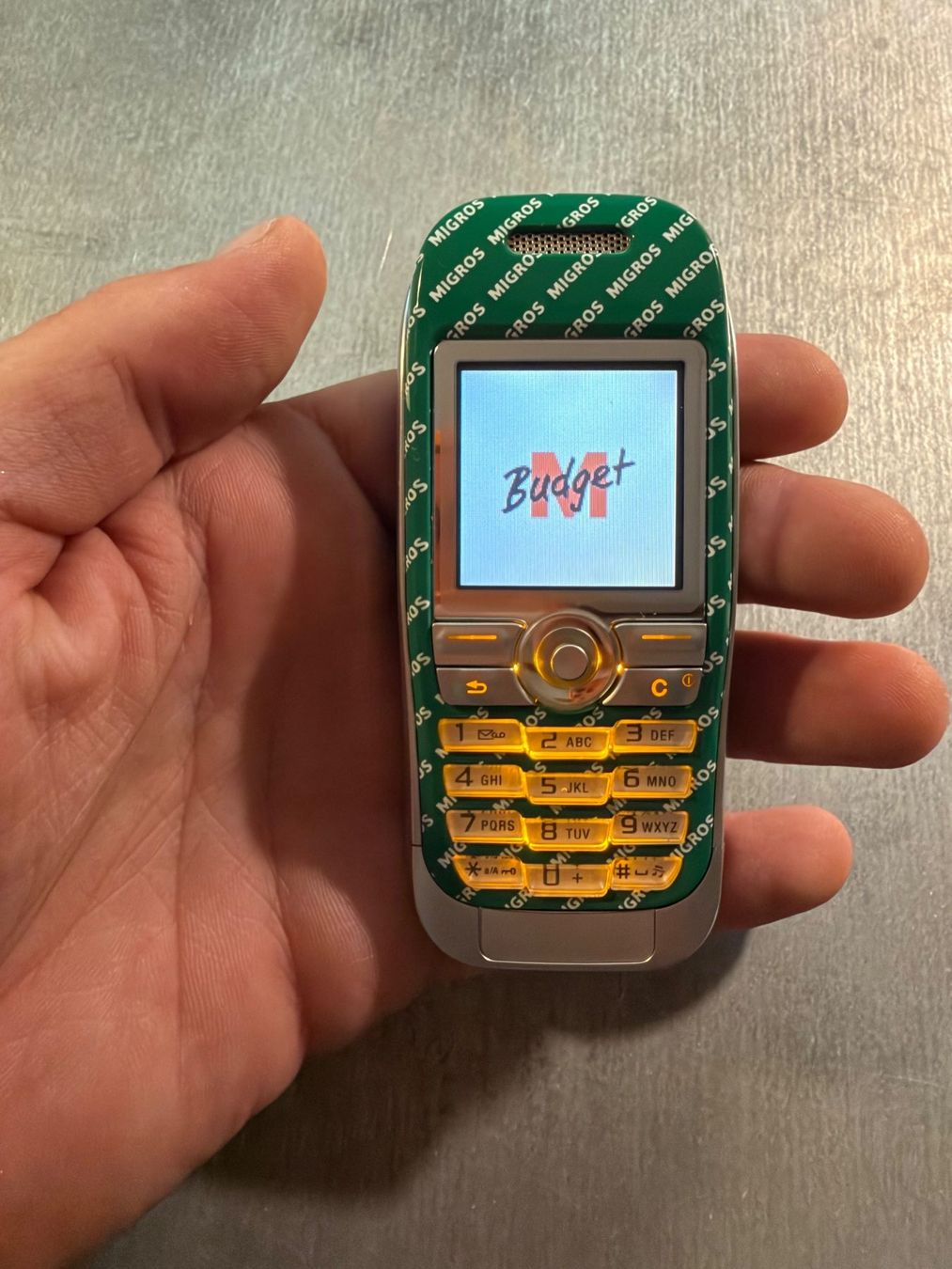 Ericsson Telefoni cellulari / Smartphones: Sony Ericsson J300i M-Budget: Mini-Kulthandy – Usato da Affoltern am Albis venduto da nickerchen 1