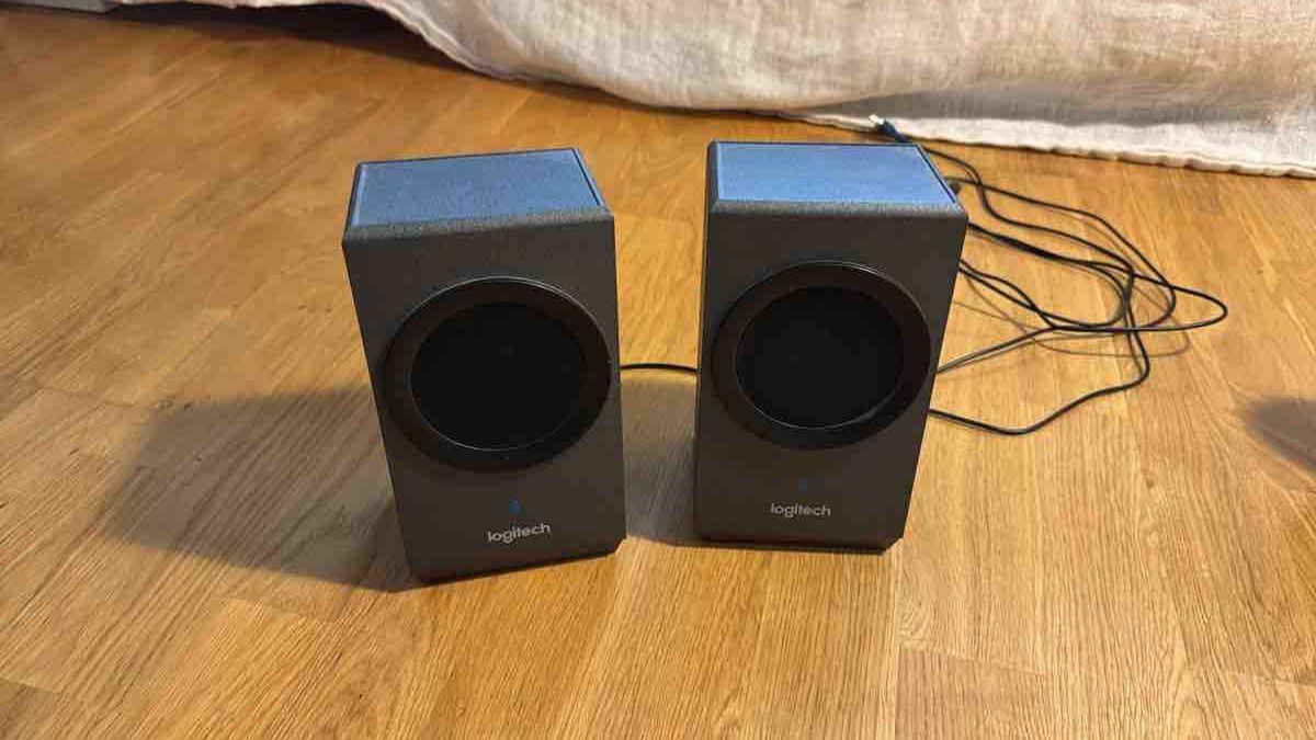 Logitech Casse acustiche: Logitech PC-Lautsprecher System mit Subwoofer – Usato da Zürich venduto da noa_zyz5 1