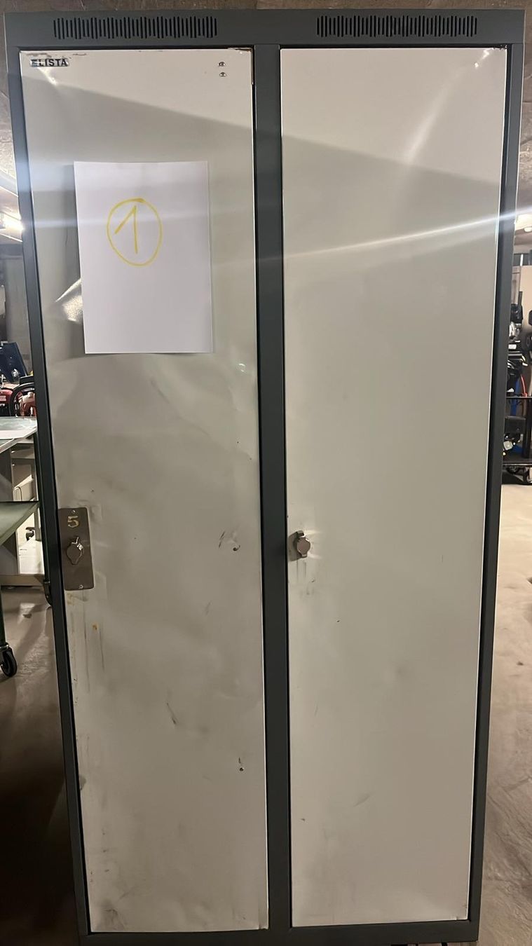 Lista Porte manteau: Lista Graderobenschrank, Spind 2fach – D'occasion à Berlingen par mar_j9wt 3