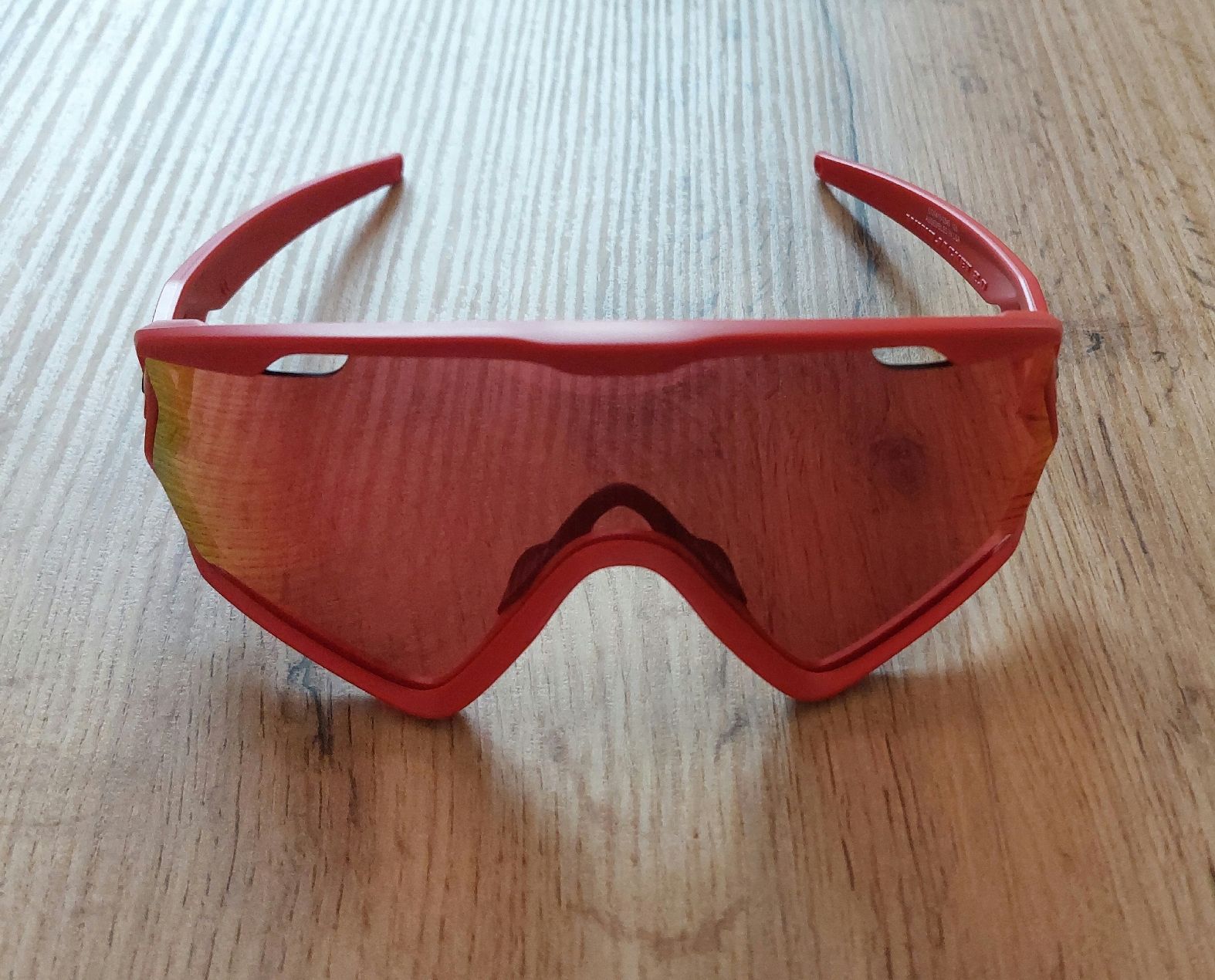 Occhiali & Lenti: OAKLEY WIND JACKET 2.0 REDLINE – Usato da Cadenazzo venduto da tur_vt92