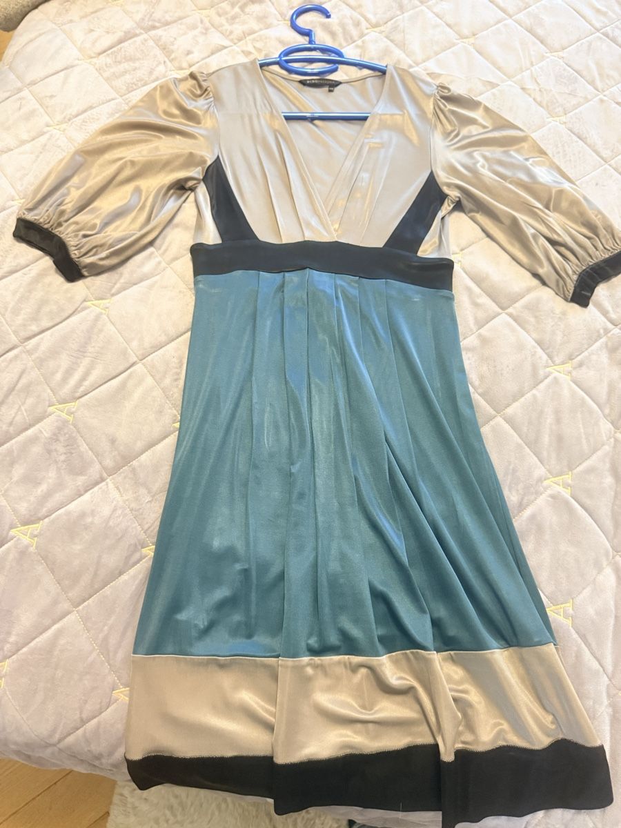 Vestiti: BCBG silky dress – Usato da Genève venduto da iri_f78b
