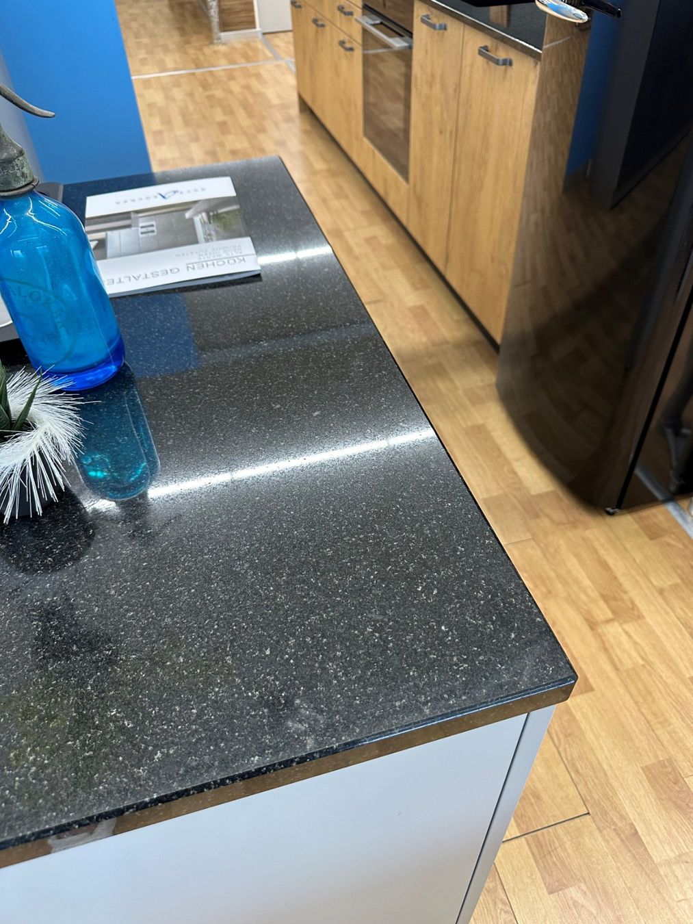 Pietre & tegole: Granitabdeckung – Usato da Gränichen venduto da Aarekuechen 2