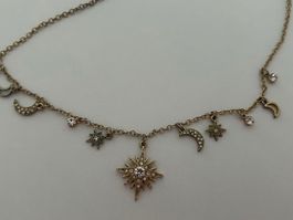 Kette mit Stern und Mond
