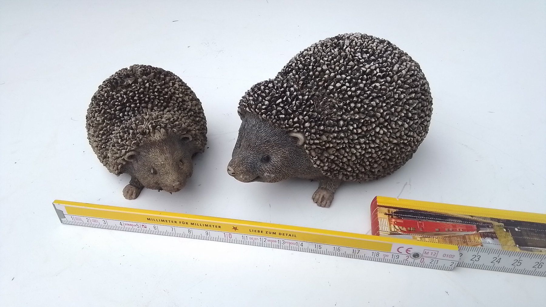 Statuette: zwei Igel Garten Dekoration beschädigt – Usato da Oberurnen venduto da DVDL