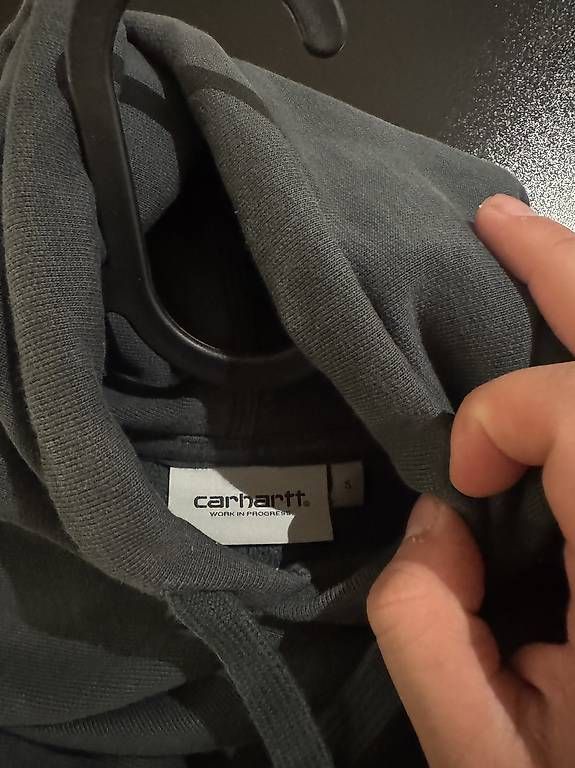 Maglioni & Felpe: Carhartt Hoodie – Usato da St. Gallen venduto da rechsteinersell 1