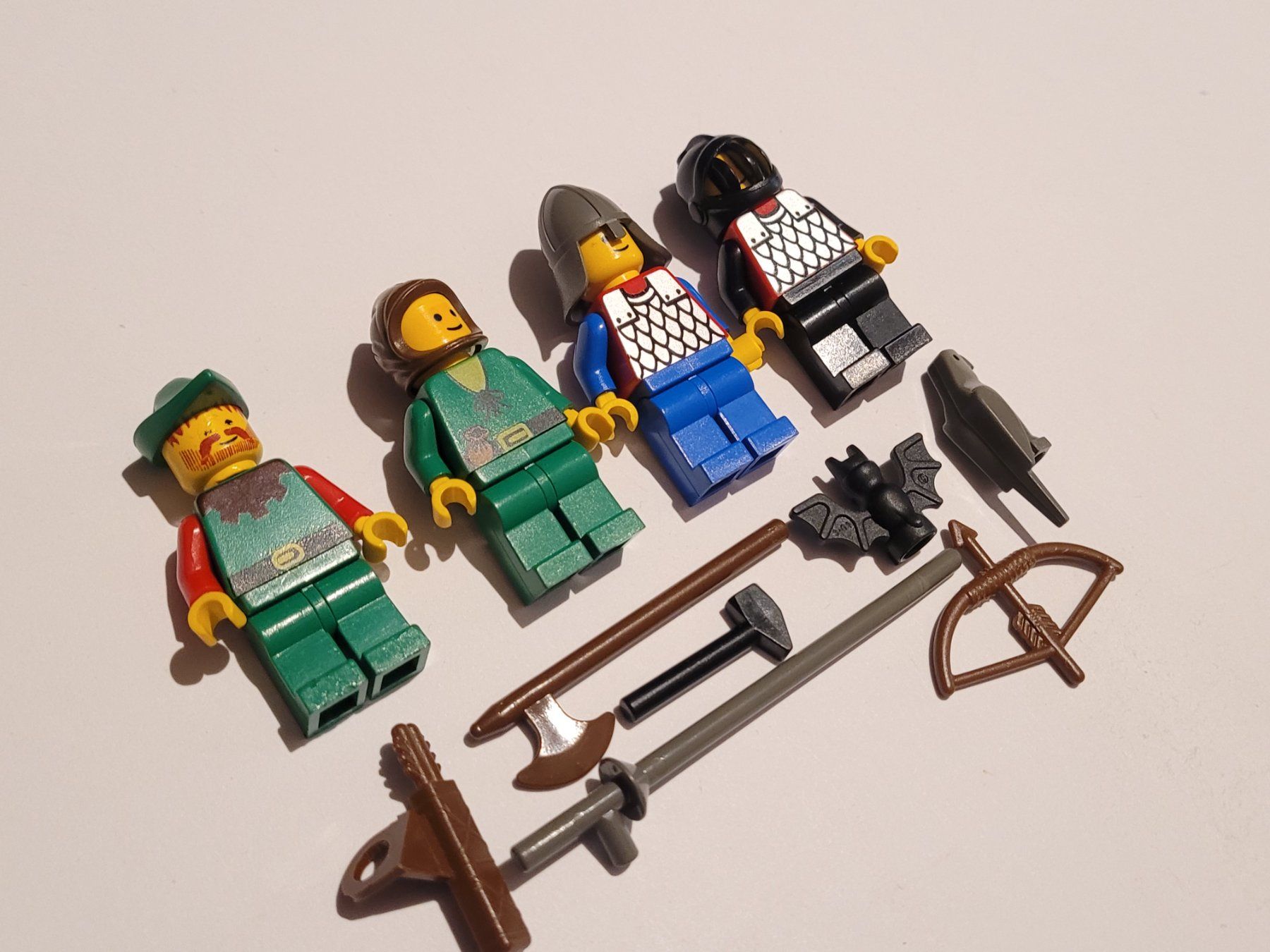 Lego Baukästen: 4 Lego Castle ritter minifiguren – Gebraucht aus La Tour-de-Peilz von estelle69 1