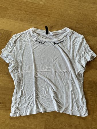 H&M DIVIDED T-Shirt Gr. M – Weiss mit Stickerei «Weekend Dre