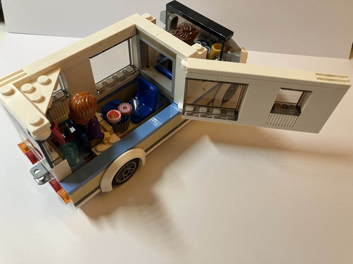 Lego Kit di costruzioni: Lego City Camper Nr 60283 – Usato da Solothurn venduto da Lueq 3