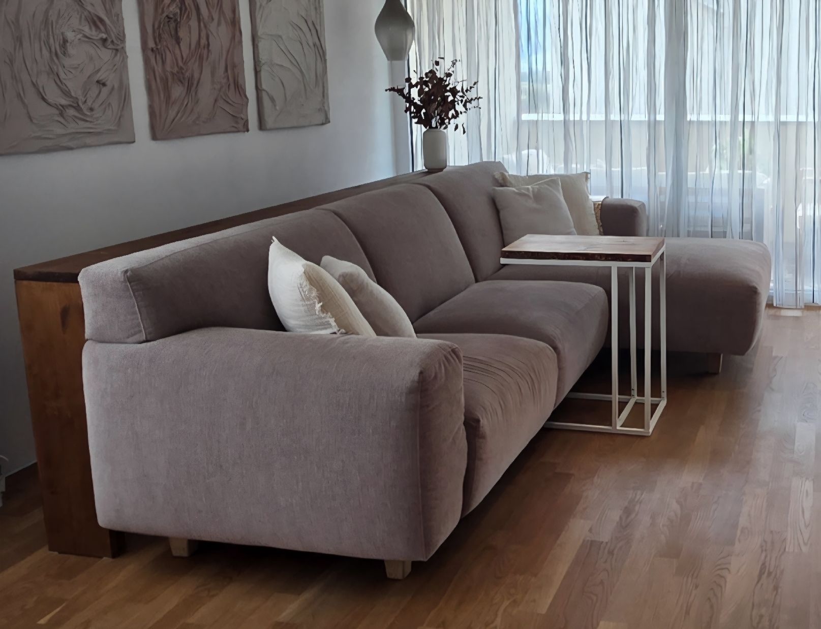 Sofas: Ecksofa Vada beige mit passender Holzablage /Holzfüsse Eiche – Neu (gemäss Beschreibung) aus Nendeln von Zopfie_ 3