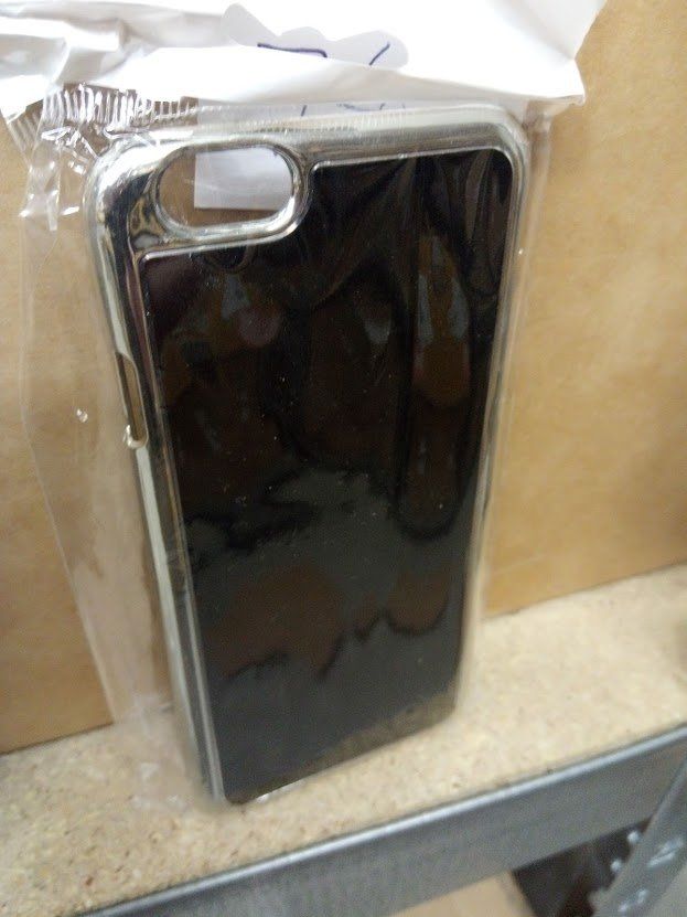 Covers & Schutzfolien: iphone 6 Schwarz oder Silver Backcase – Neu und originalverpackt aus Ermatingen von rik4rdo