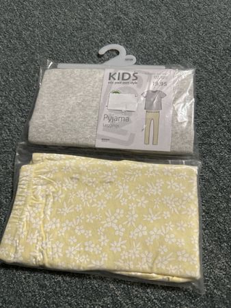 Kinder Pyjama Leggings Grösse 122/128 neu