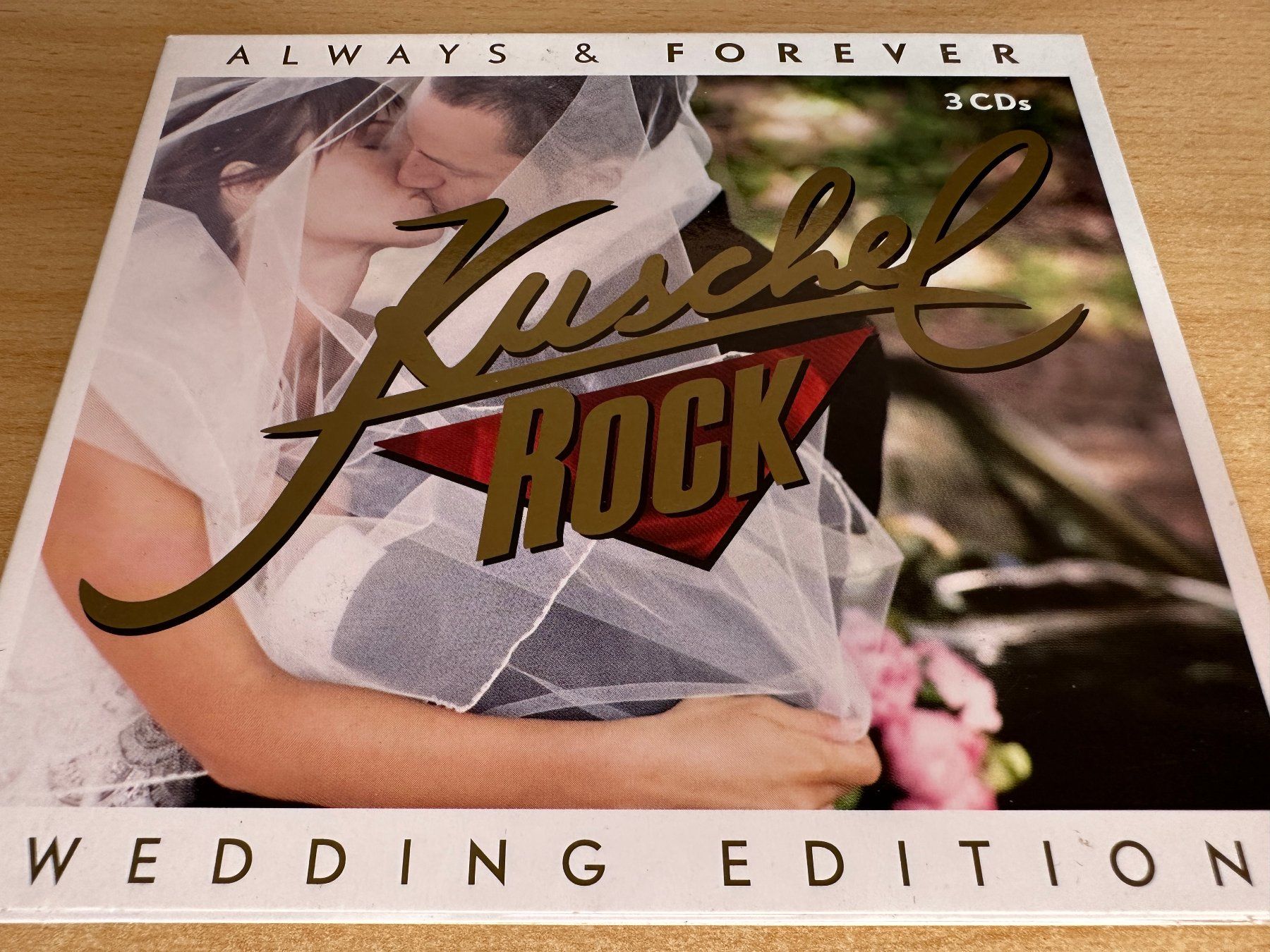 CDs: KuschelRock - Always & Forever (Wedding Edition) - 3 CD – Gebraucht aus Rikon im Tösstal von Alpenmutz