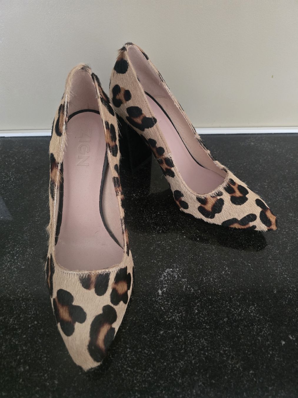 Damenschuhe: Zign Pumps - Neu - Grösse 37 – Neu (gemäss Beschreibung) aus Hägglingen von Raff_Ella 1