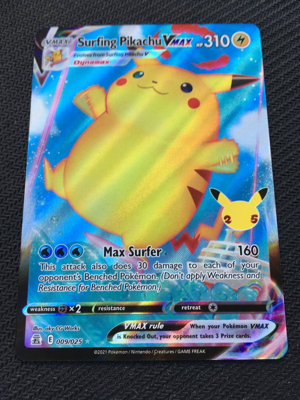 Pokémon Carte collezionabili: Pokémon - Surfing Pikachu VMAX - CEL 009 - EN – Nuovo (secondo la descrizione) da St.Gallen venduto da Punktchen01