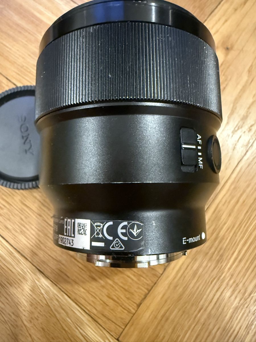 Sony Objektive: Sony FE 1.8/85 SEL85F18 Objektiv E-mount,  Portraitobjektiv – Gebraucht aus Basel von ich-verkauf-dir-was 4