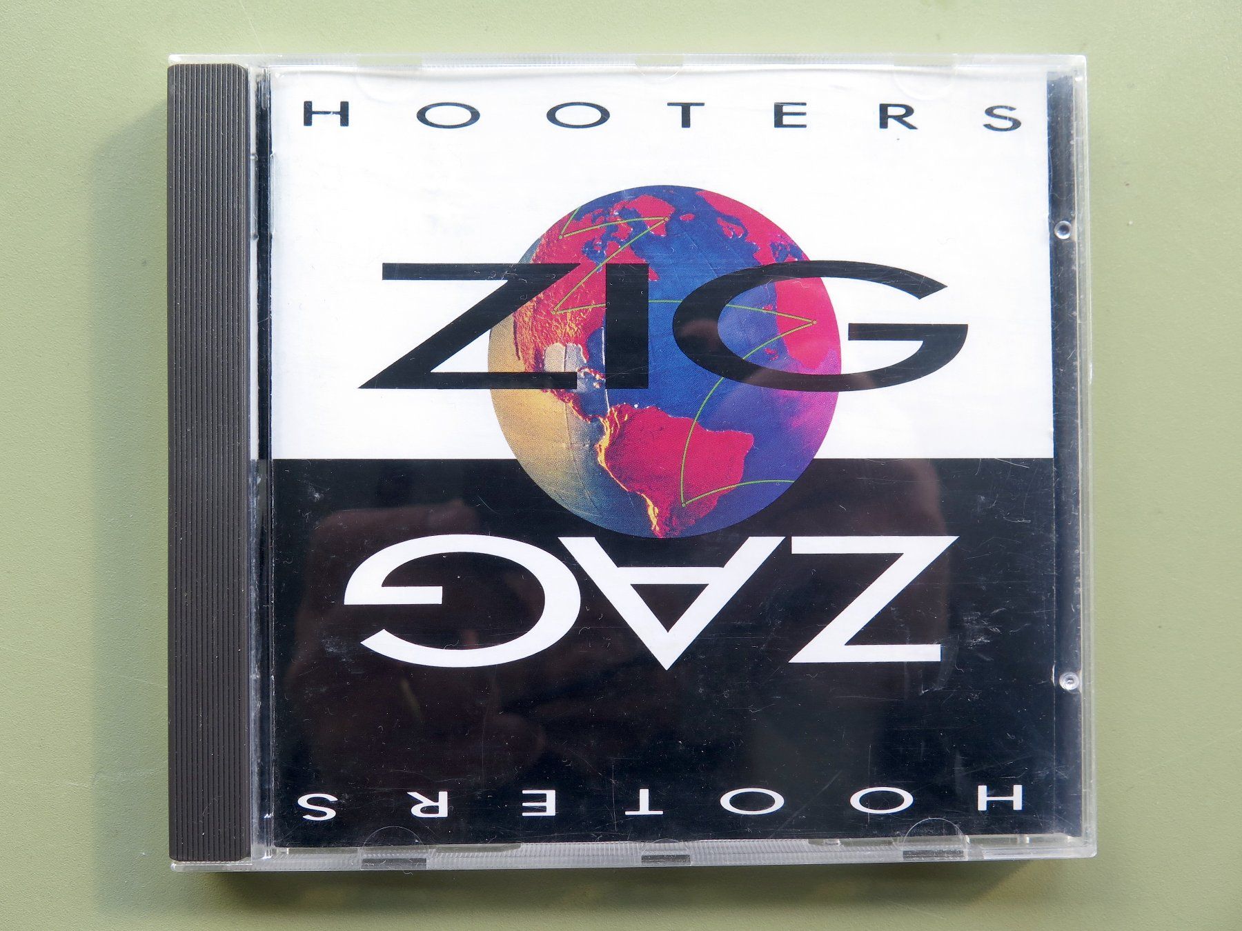 CD: (p) CD HOOTERS: Zig Zag, 1989 – Usato da Bern venduto da Balzamico