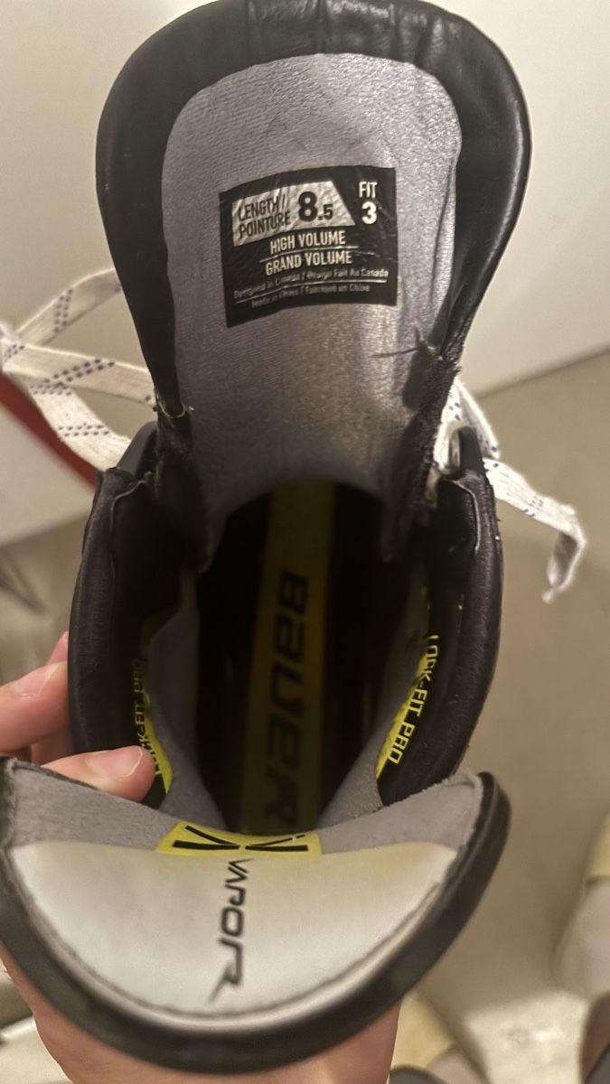 Bauer Schlittschuhe: hyper2lite skates 43-44 – Gebraucht aus Birmensdorf ZH von dom_5m6x 1
