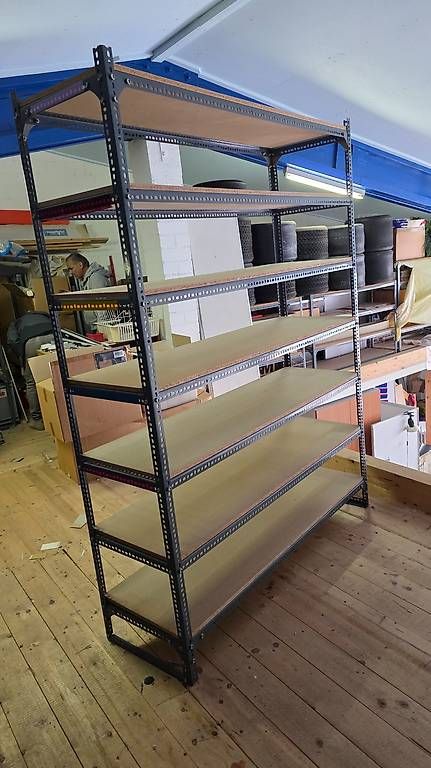 Scaffali: Stabile Gestelle zu verkaufen. – Usato da Ebikon venduto da Abacus06