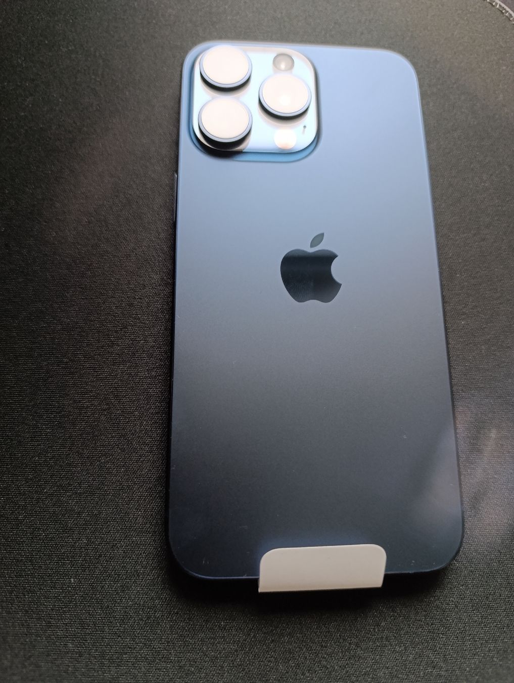 Apple Telefoni cellulari / Smartphones: iPhone 15 Pro Max Neu – Nuovo (secondo la descrizione) da Aarburg venduto da kor_zmw5 2
