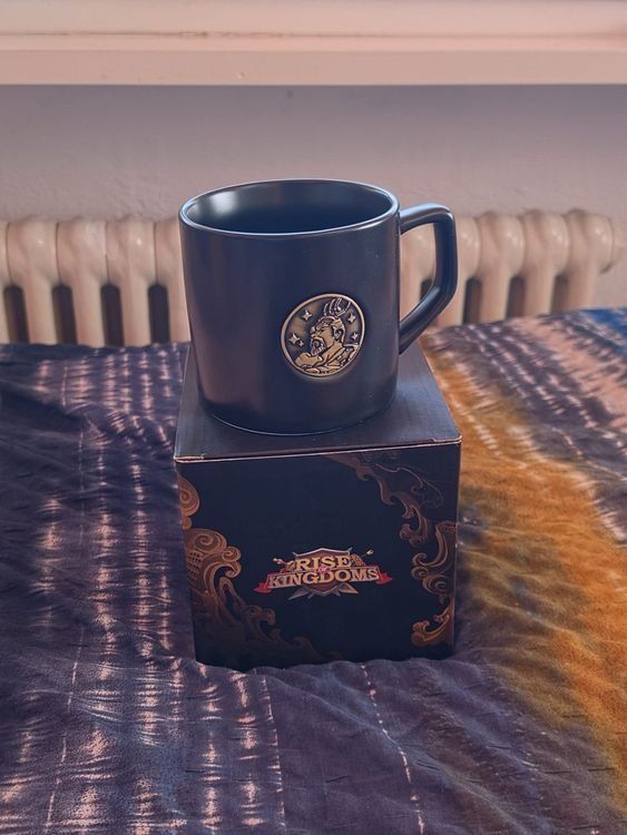 Tazze: Tazza – Nuovo e nell'imballaggio originale da Genestrerio venduto da ahm_shs8