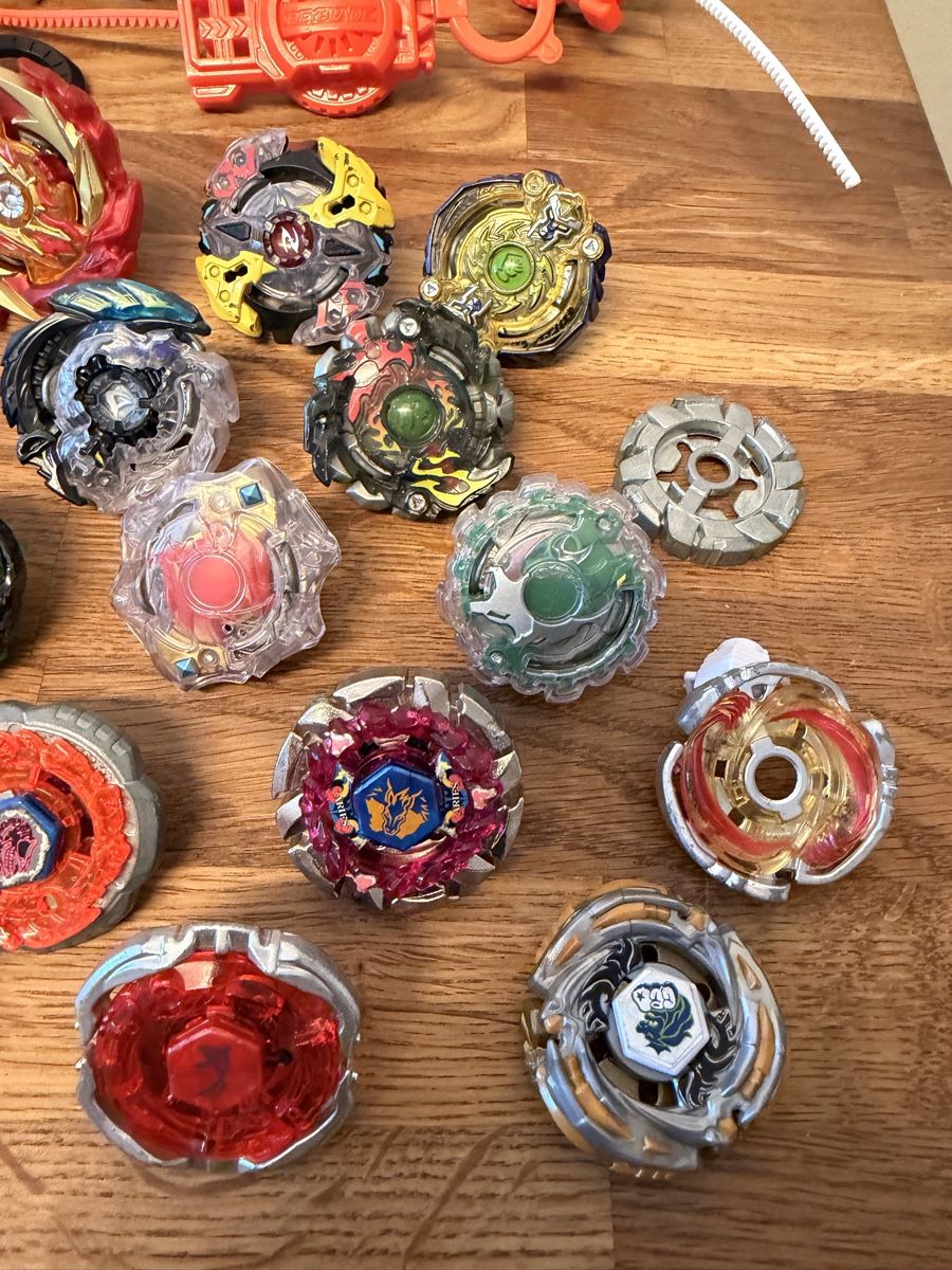 Carte collezionabili:  Sammlung Beyblade  – Usato da Basel venduto da samuelfr 1