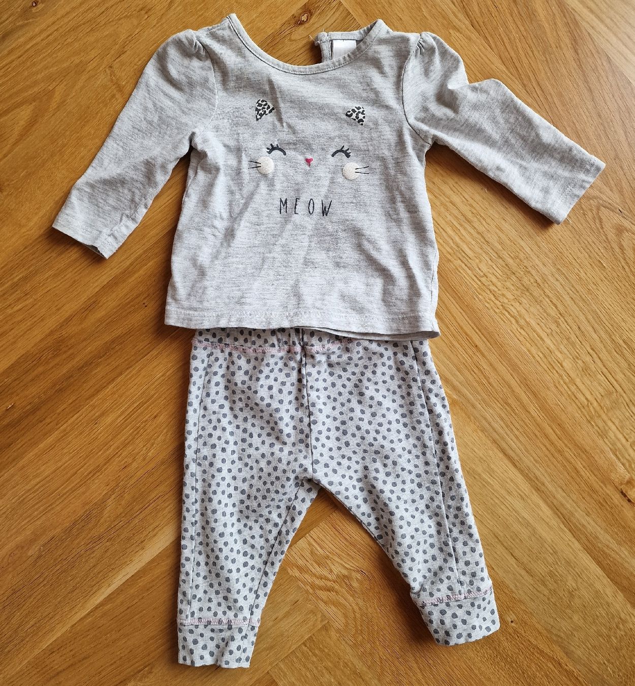 Lotti & Set di vestiti: Habits 62 – Usato da Les Breuleux venduto da CaroleR01 3