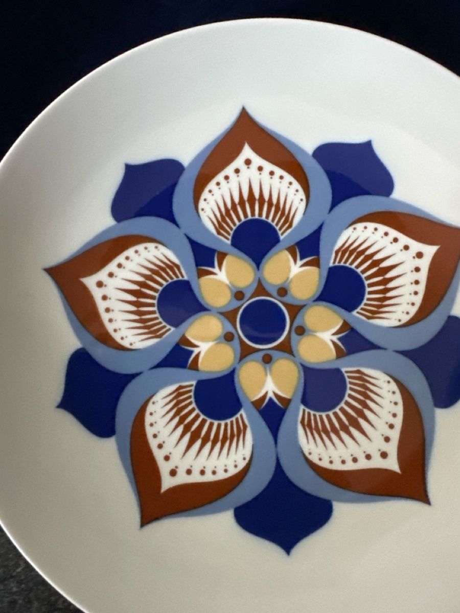 Teller: 6 Teller flach mit Blumenmuster Langenthal 1972 22cm  – Gebraucht aus Zürich von Chaeffeler 2