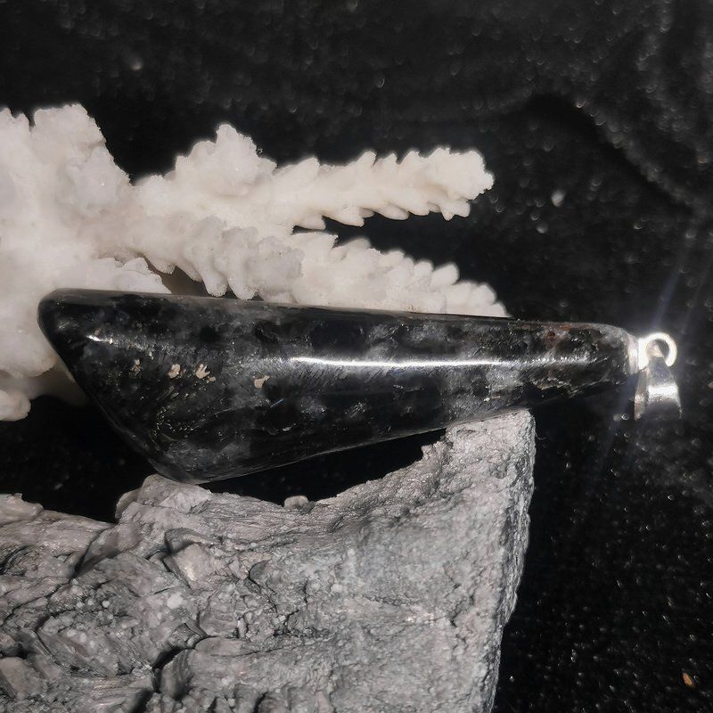 Ciondoli: Nuummit Anhänger – Nuovo e nell'imballaggio originale da Walenstadt venduto da vkt_qc8d 2