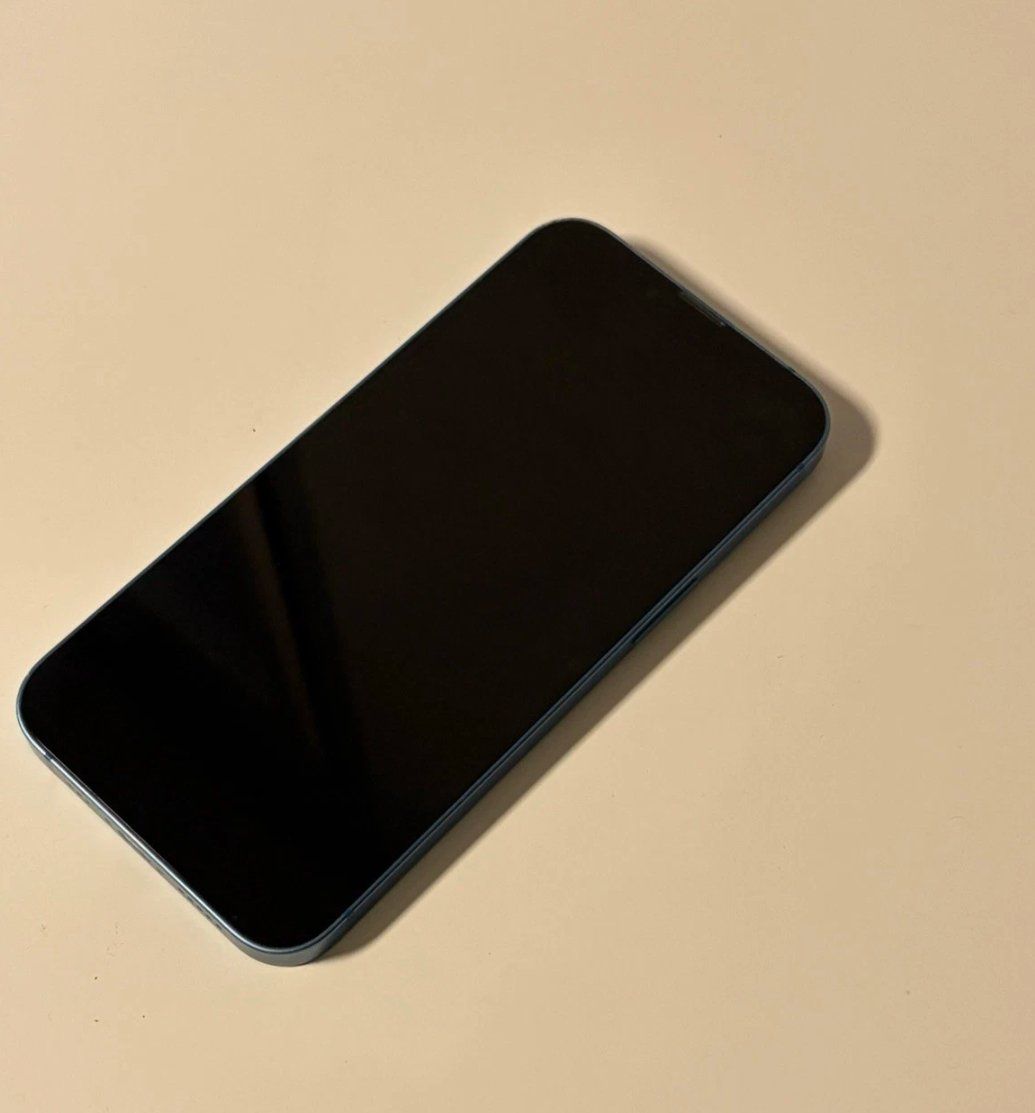 Apple Handys / Smartphones: iPhone 13 (256GB) Akku 98% – Gebraucht aus Luzern von Waince786 2