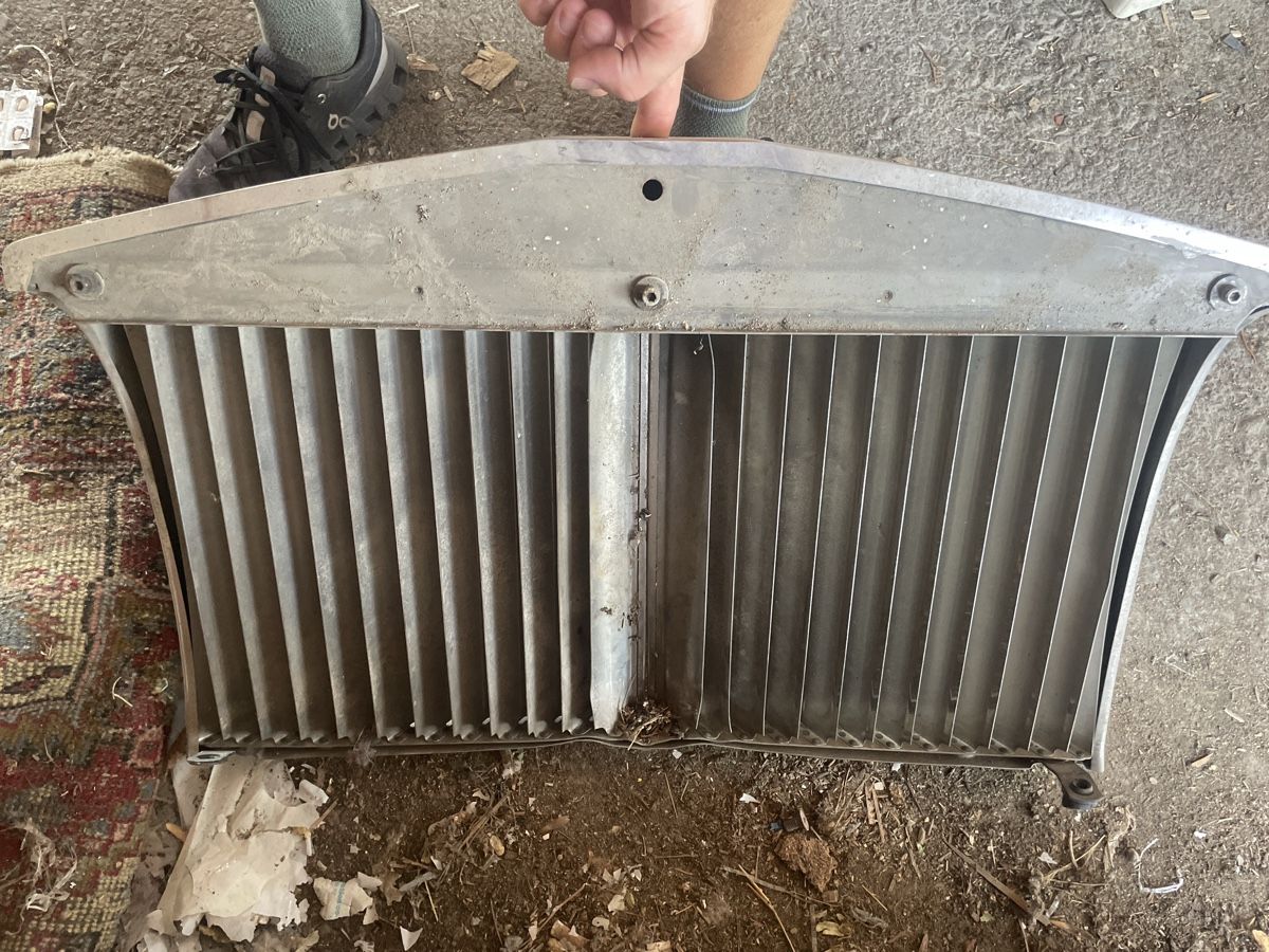 Rolls Royce Tutti pezzi di ricambio auto: Calandre Rolls Royce occasion – Usato da Meyrin venduto da jul_km5p 1